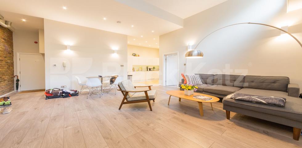 			WAREHOUSE CONVERSION IN ANGEL-OLD STREET-SHOREDITCH, 1 Bedroom, 1 bath, 1 reception Flat			 EAGLE HOUSE-EAGLE WHARF ROAD, ANGEL-OLD STREET-SHOREDITCH